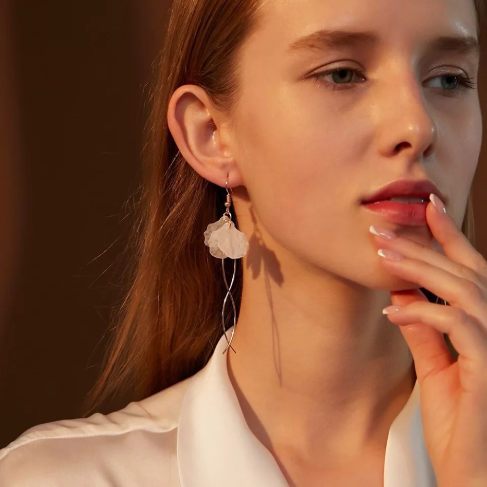 Boho White Flower With Long silver Tassel  Earring - Picture 13 of 13